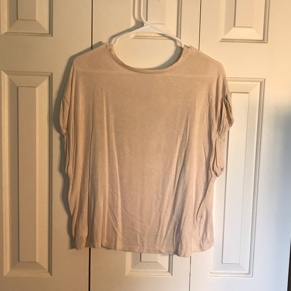 Flowy Cream Crop Top - Picture 2 of 2